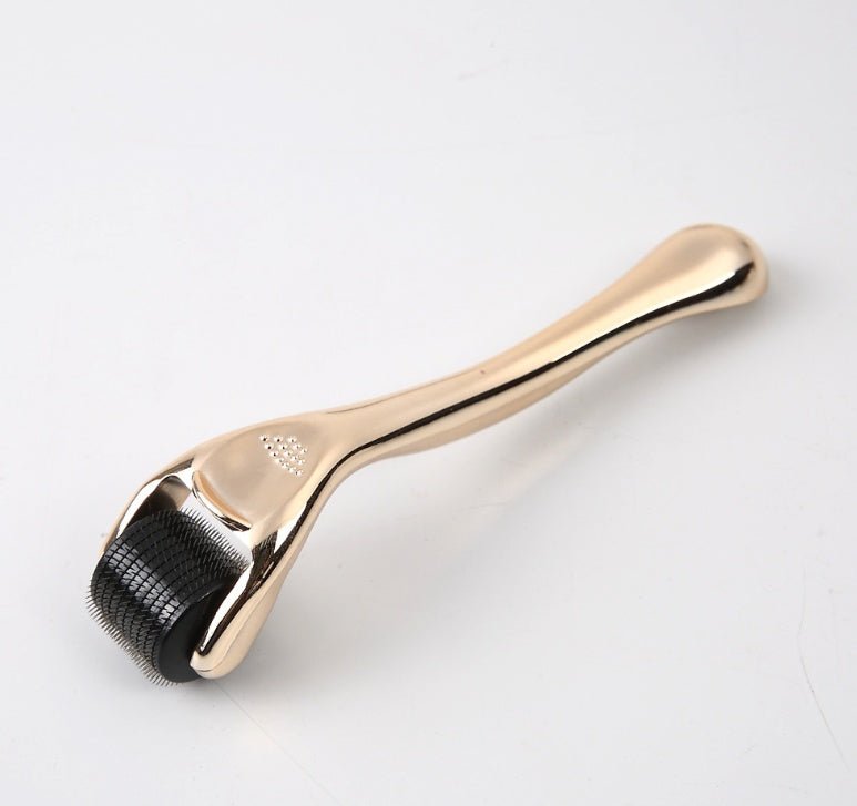 Exclusive 4in3 in 1 seamless beauty micro needle roller — 0.25mm — Size Gold — Side View