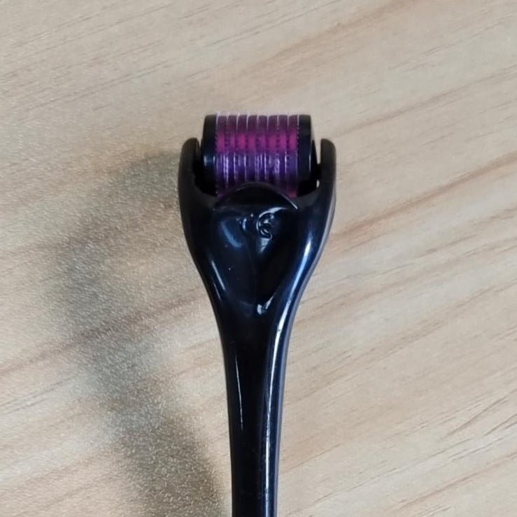 Exclusive 540 Microneedle Roller Beauty — Black purple — Size 0.25mm — Back View