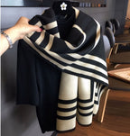 Exclusive Reversible Bow Scarf - Trendy Style — Black Rice Yellow — Size 190x65cm — Alternate View 8