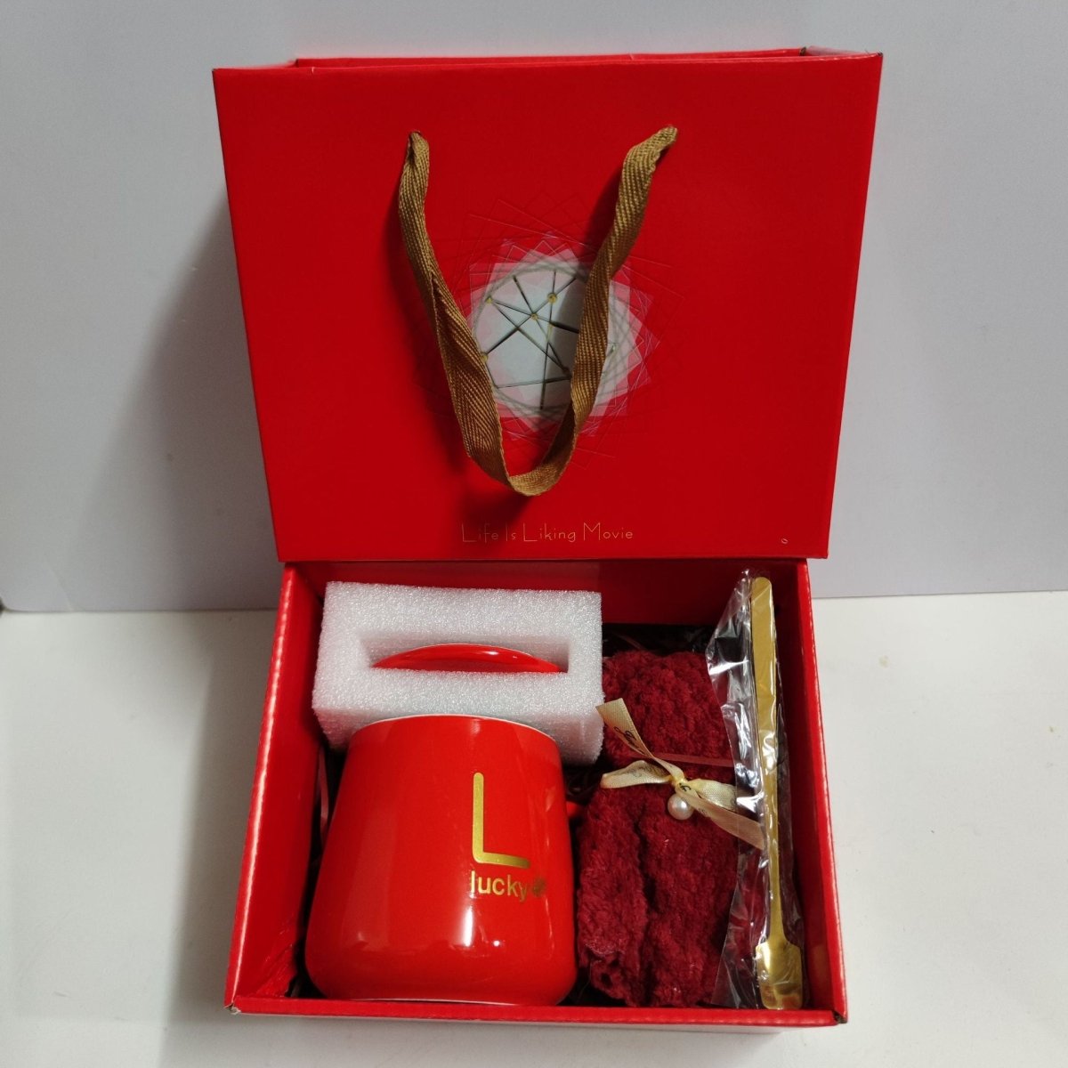 Exclusive Ceramic Cup Gift Box | Elegant & Practical Gift Set — Towel Bear Dark Green Suit — Size 375ml — Alternate View 8