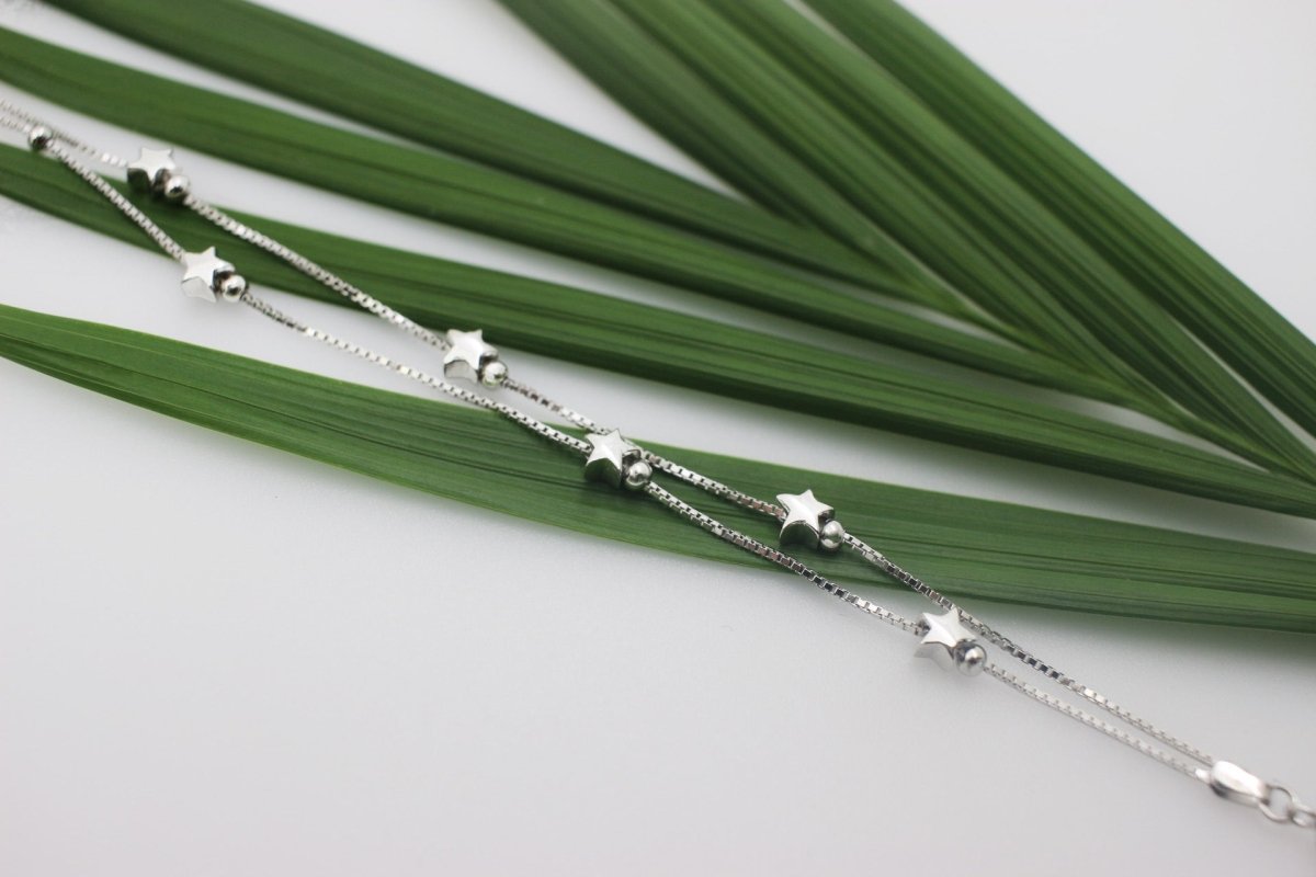 Exclusive Creative Star Charm Bracelet — Detail View