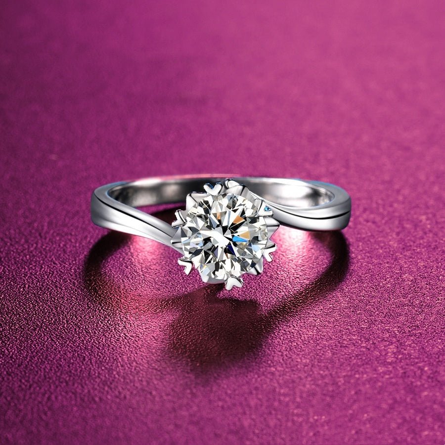 Exclusive Eight Hearts Eight Arrows D Color Mosang Stone Diamond Ring — Micro inlaid snowflake twisted — Size Size 9 — Top View