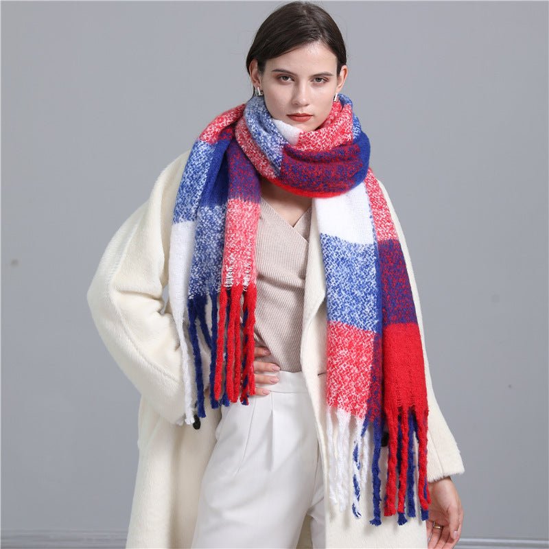 Exclusive Extended Plaid Scarf — Black And Red — Size 220x 50cm — Front View