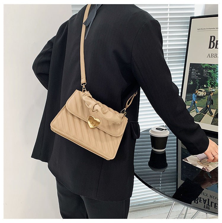 Exclusive Fashion Chain Shoulder Bags with Love Metal Design — Black — Alternate View 14