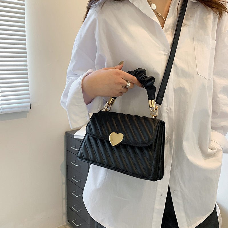 Exclusive Fashion Chain Shoulder Bags with Love Metal Design — Black — Side View