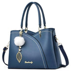 Exclusive High-End Elegant Shoulder Bag | Trendy All-Matching Purse — Black — Side View