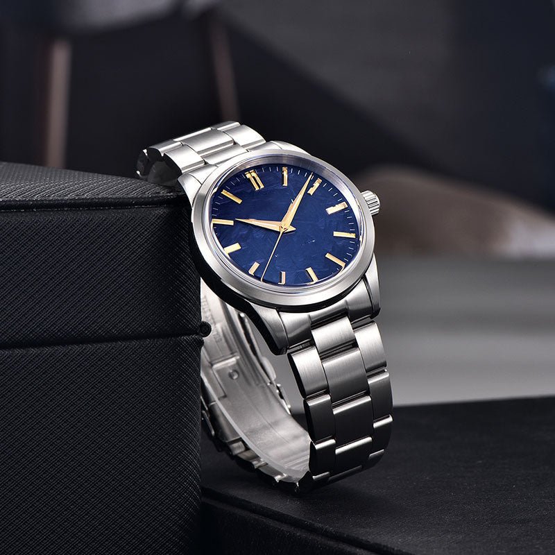 Exclusive Fashion Waterproof High-grade Quartz Watch — Blue face — Side View