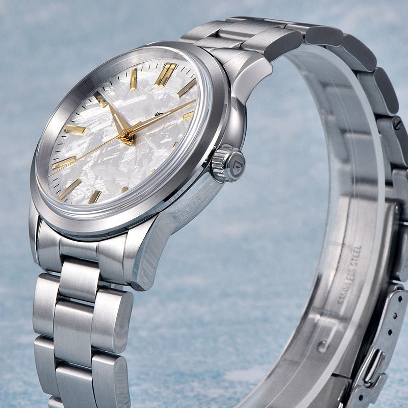Exclusive Fashion Waterproof High-grade Quartz Watch — Blue face — Back View