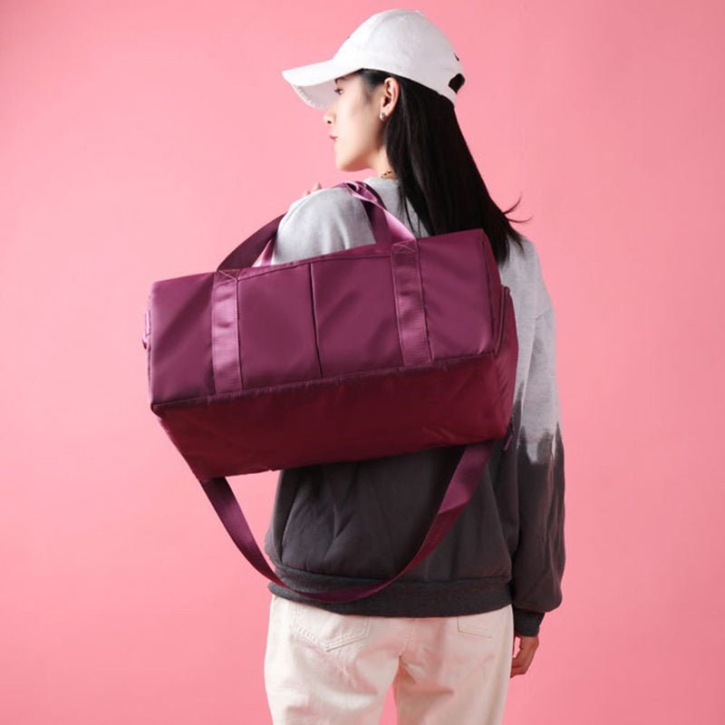 Exclusive Fitness Sports Travel Bag For Women And Men — Black — Size L — Lifestyle View