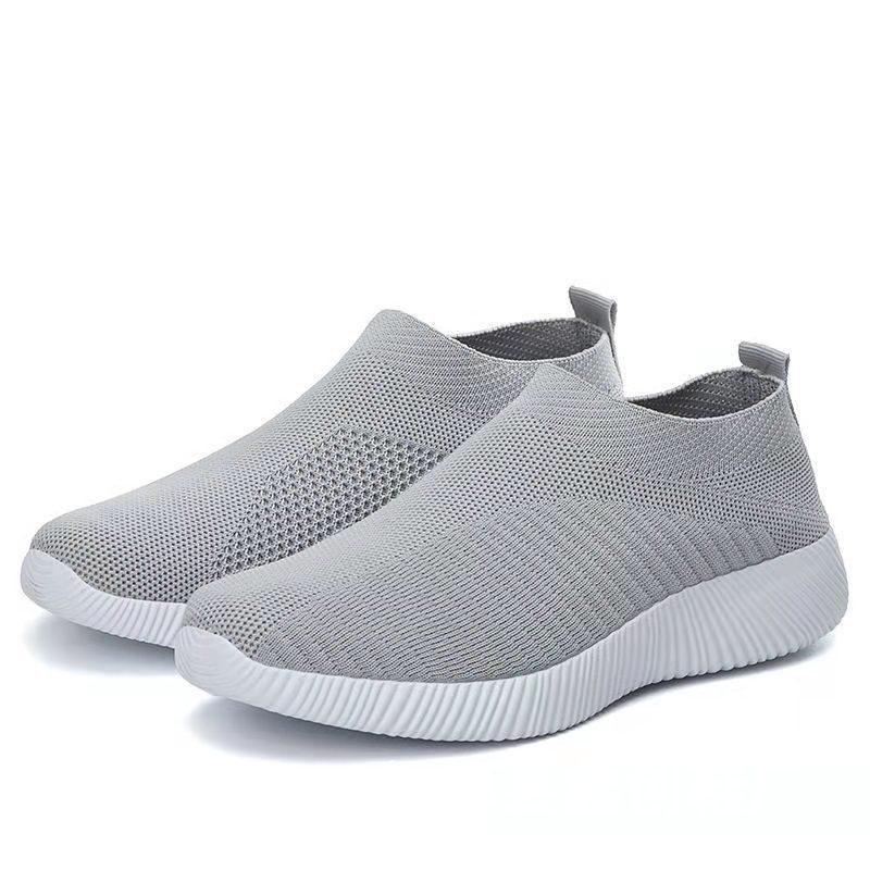 Exclusive Flying Knit Sneakers Men | Lightweight Running Shoes — Black — Size 39 — Lifestyle View