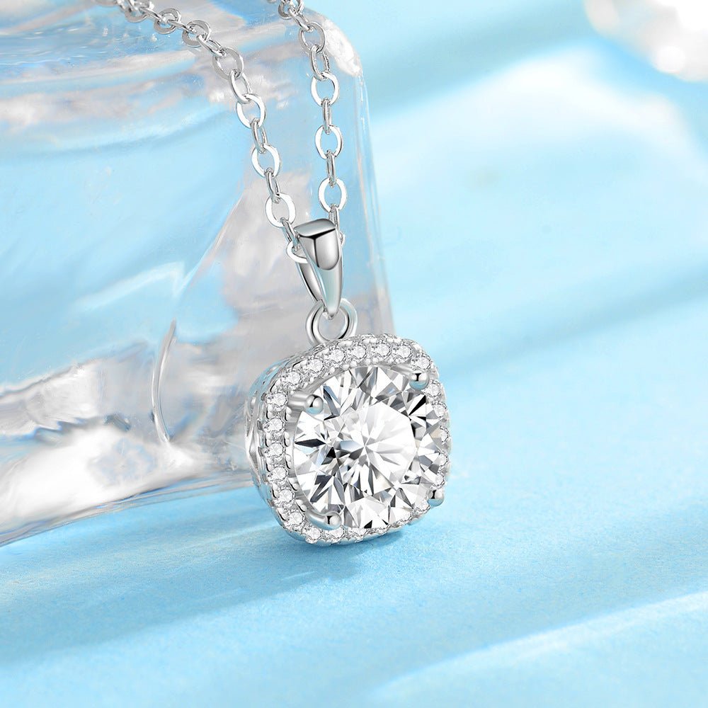 Exclusive Happiness Necklace | Women's Clavicle Chain Smiley Pendant — XL0521 — Size 925 Silver — Side View