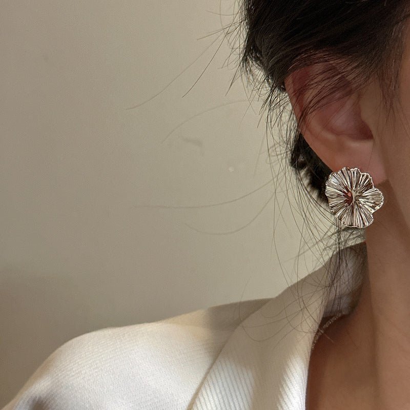 Exclusive Heavy-duty Texture Large Flower Earrings — Silver — Size 925 Silver — Side View