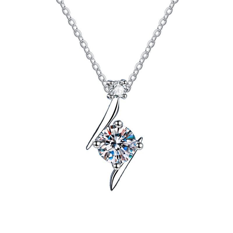 Exclusive Moissanite Clavicle Chain — 1Karat High Carbon Stone — Size 925 Silver — Top View