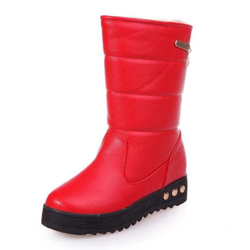 Exclusive Plush Padded Snow Boots — Black — Size 36 — Detail View