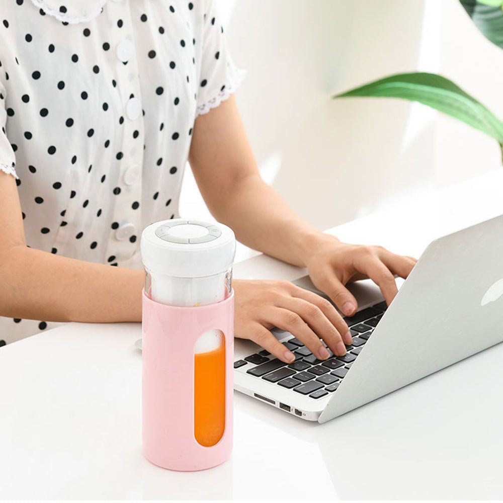 Exclusive Compact Juicer for Fresh Fruit Drinks — Blue — Size USB — Back View