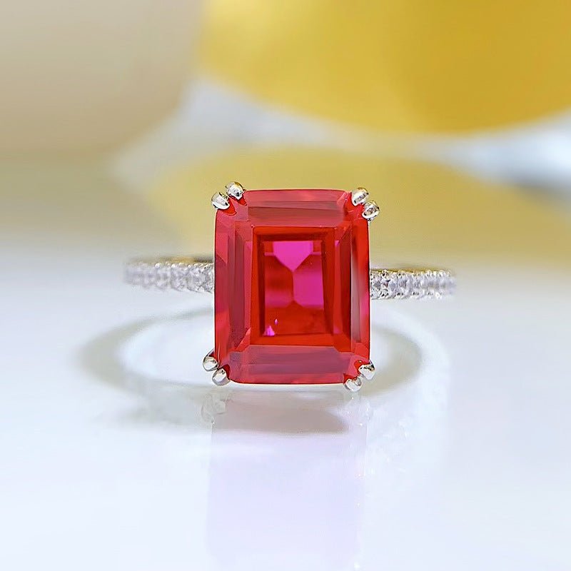 Exclusive Retro Rectangular Car Flat 810 Emerald Women's Ring — R382 Blue Diamond — Size No5 — Front View