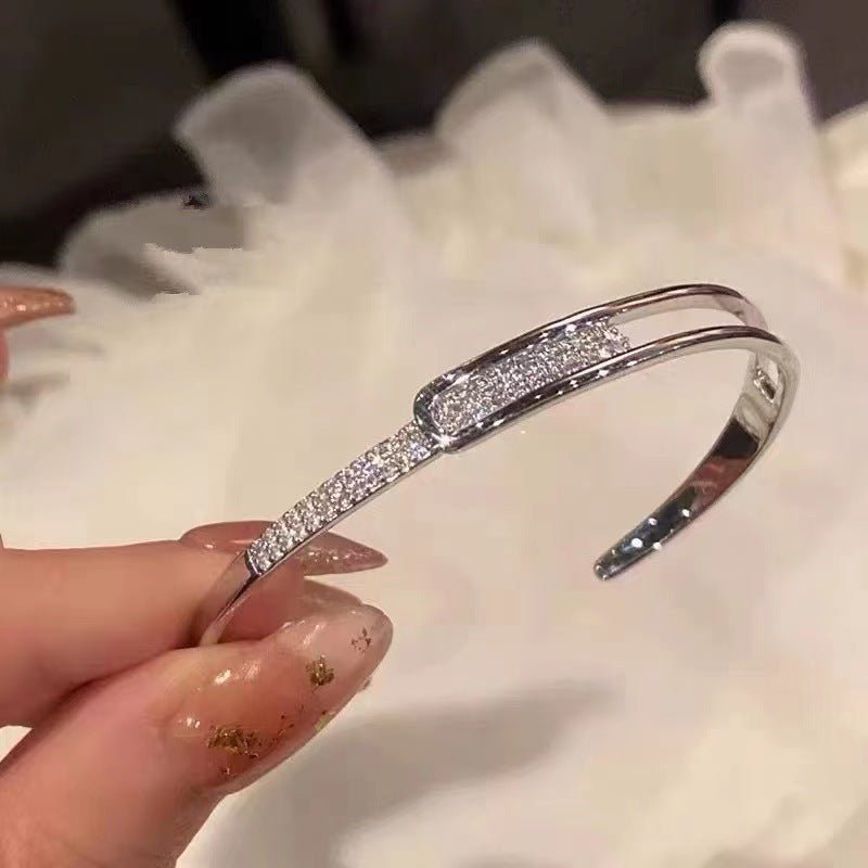 Exclusive Full Diamond Korean Fashion Bracelet — White Gold Color — Size 925 Silver — Detail View