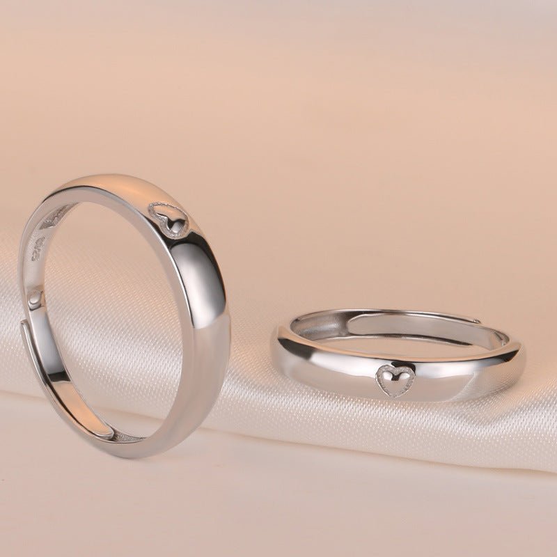 Exclusive Simple And Fashionable Rings For Men And Women — Man — Front View