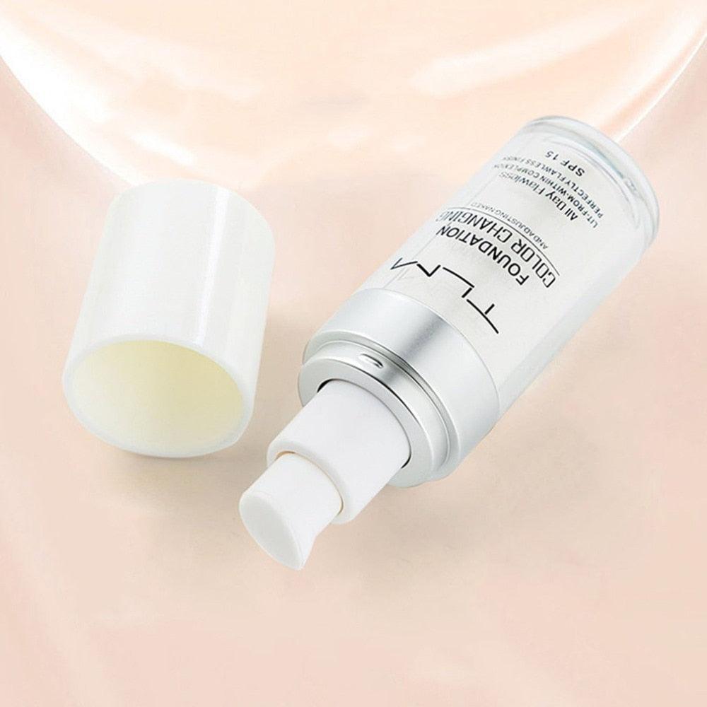 Exclusive Temperature Liquid Foundation Concealer — 1 black Brush Set — Lifestyle View