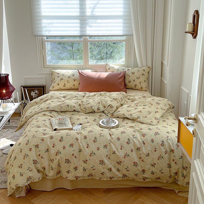 Exclusive Three Or Four Piece Set Of Small Floral Bed — 1 Style — Size 1.2m flat sheet — Side View