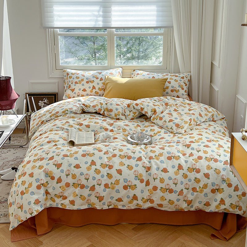 Exclusive Three Or Four Piece Set Of Small Floral Bed — 1 Style — Size 1.2m flat sheet — Detail View